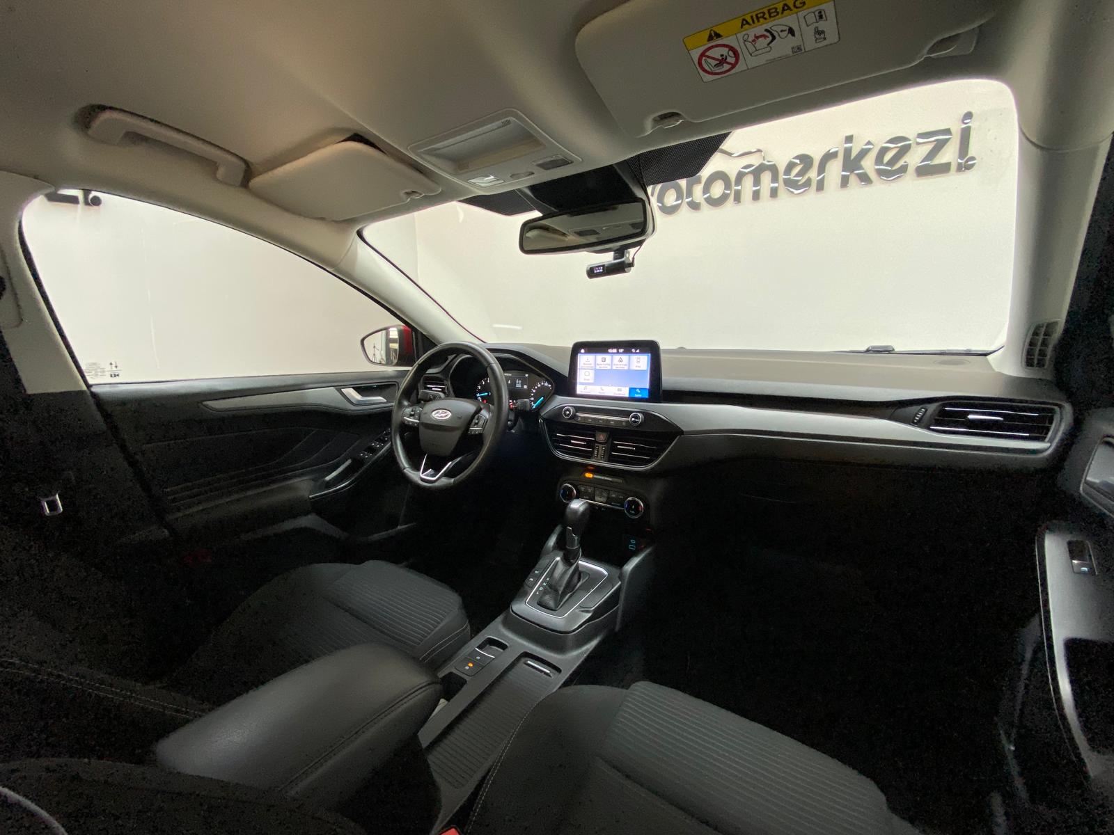 FORD FOCUS 19